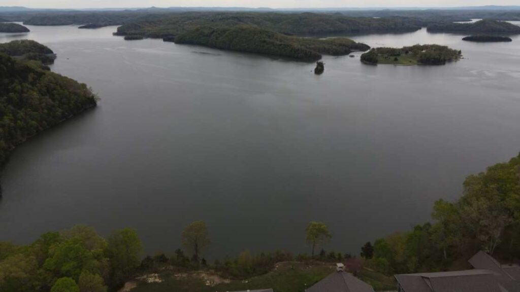 lakes in tennessee