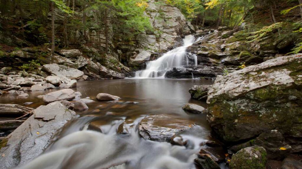 Best Waterfalls in Massachusetts