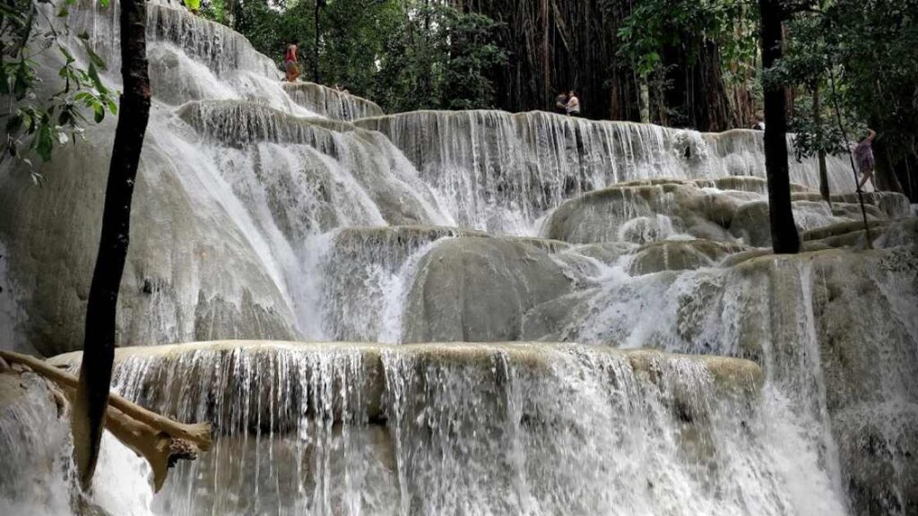 Best Waterfalls in the Philippines