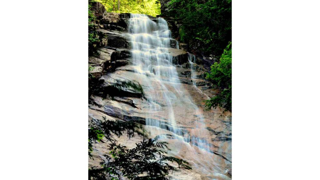 Best Waterfalls In New Hampshire