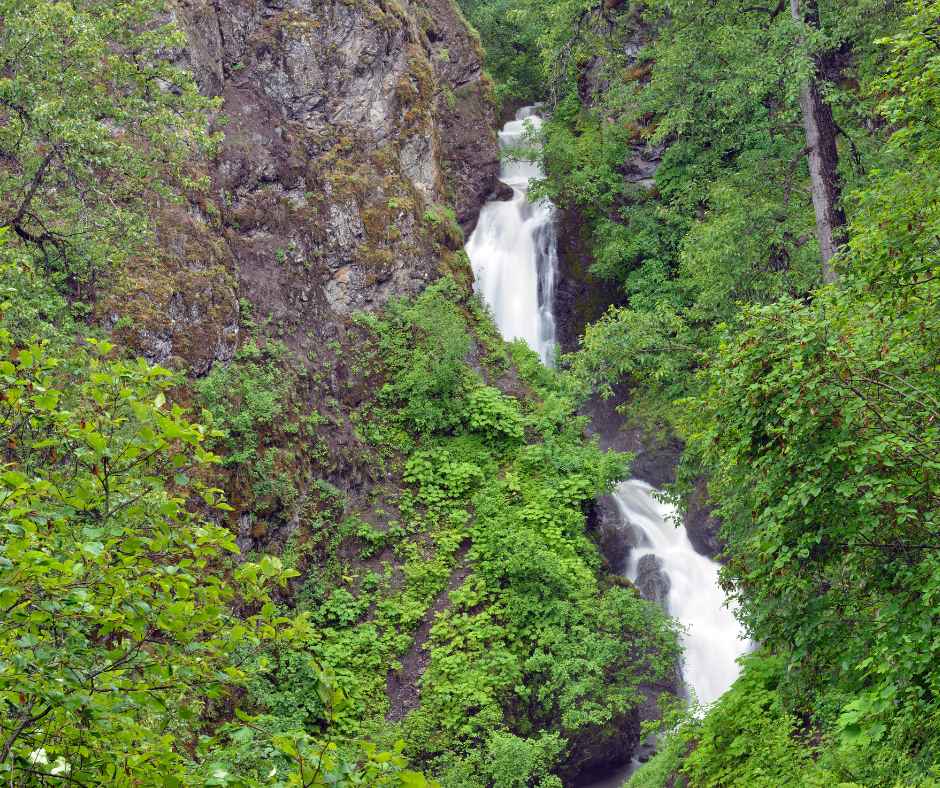 Best Waterfalls In Alaska