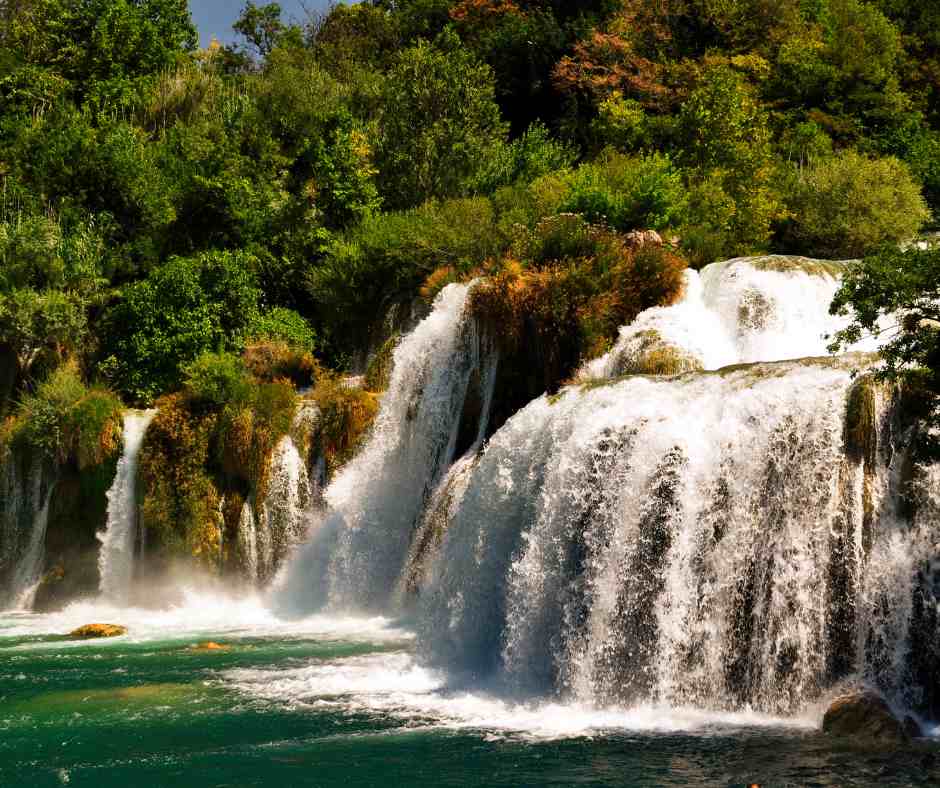 Best Waterfalls In Alaska