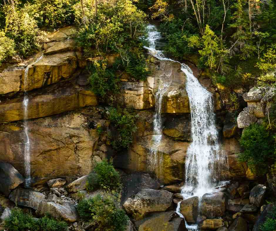 Best Waterfalls In Alaska